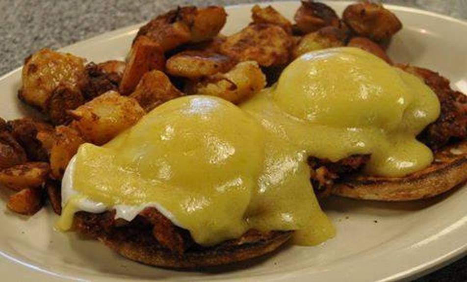 Eggs Up Grill Breakfast Restaurant Downtown Greenville - eggs benedict and hashbrowns