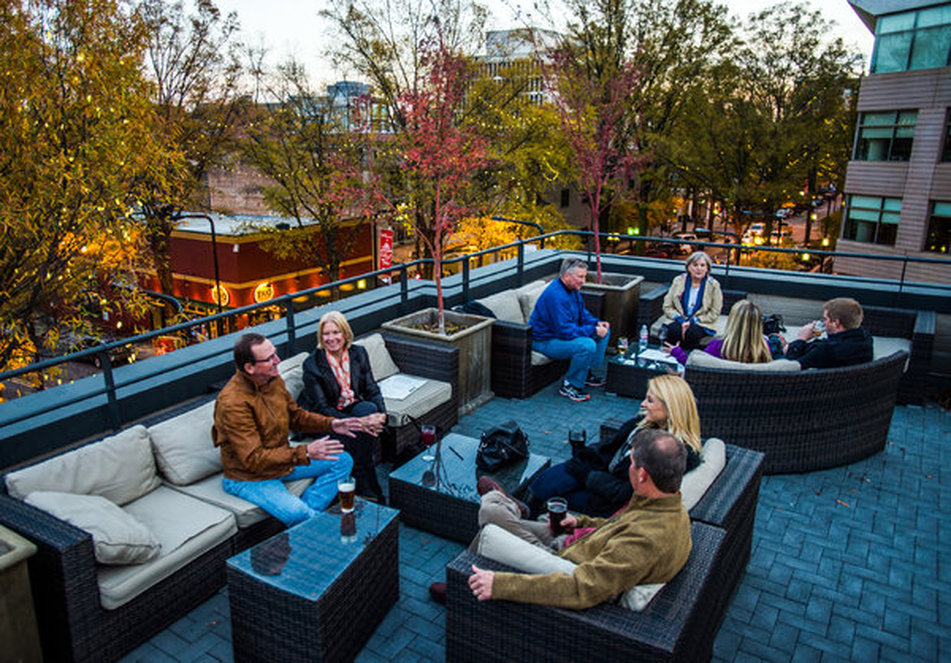SIP Tasting Room and Rooftop Lounge Downtown Greenville SC restaurant - exterior view